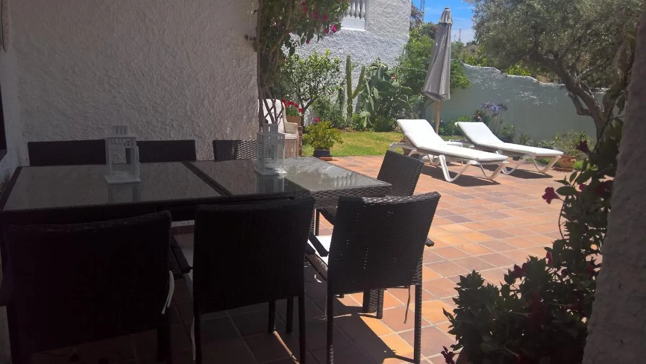 Villa Flora Nerja 0*,